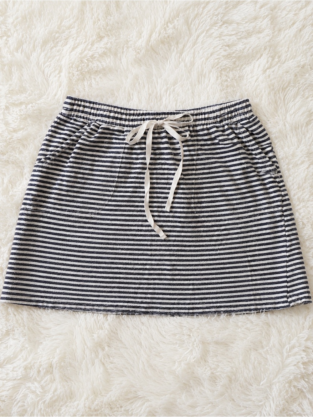 Max Studio Black & White Striped Knit Mini Skirt Drawstring Cozy Frayed Hem